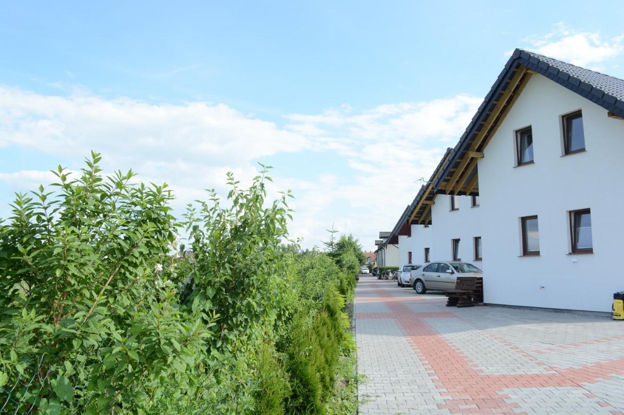 Osrodek Wypoczynkowy Swallow Apartment Grzybowo  Exterior foto