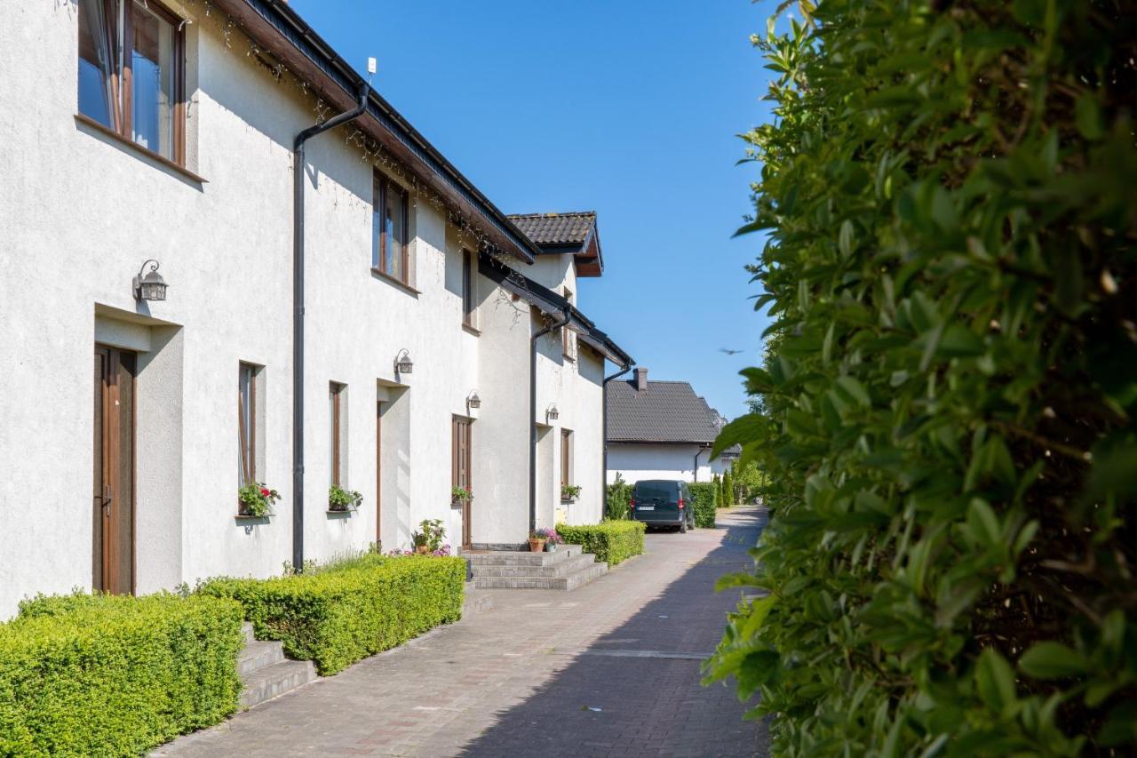 Osrodek Wypoczynkowy Swallow Apartment Grzybowo  Exterior foto